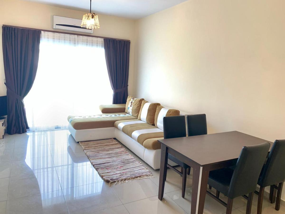 Amazing Two-bedroom In Lukomorye D1 With Private Garden Διαμέρισμα